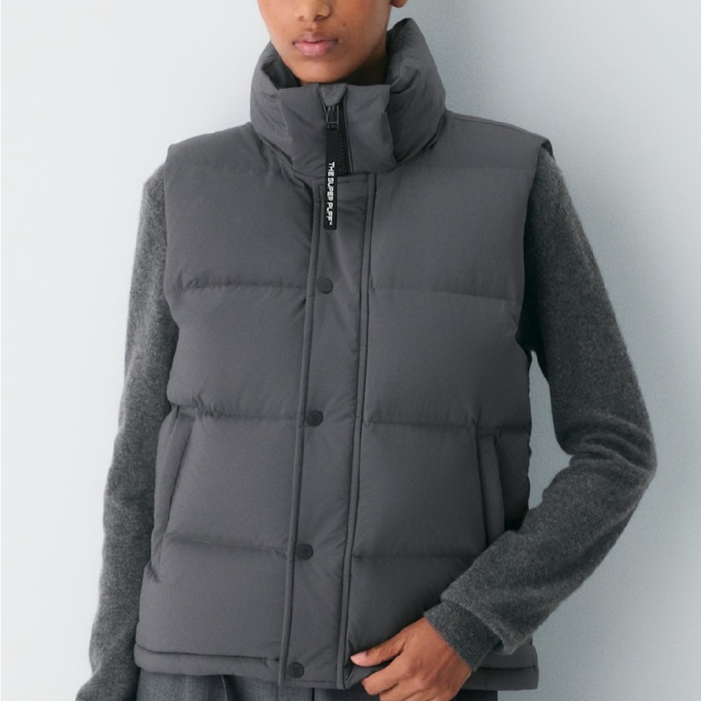 ARITZIA:   The Super Puff™ Vest - cliMATTE™, Cool Grey color, Med, worn once